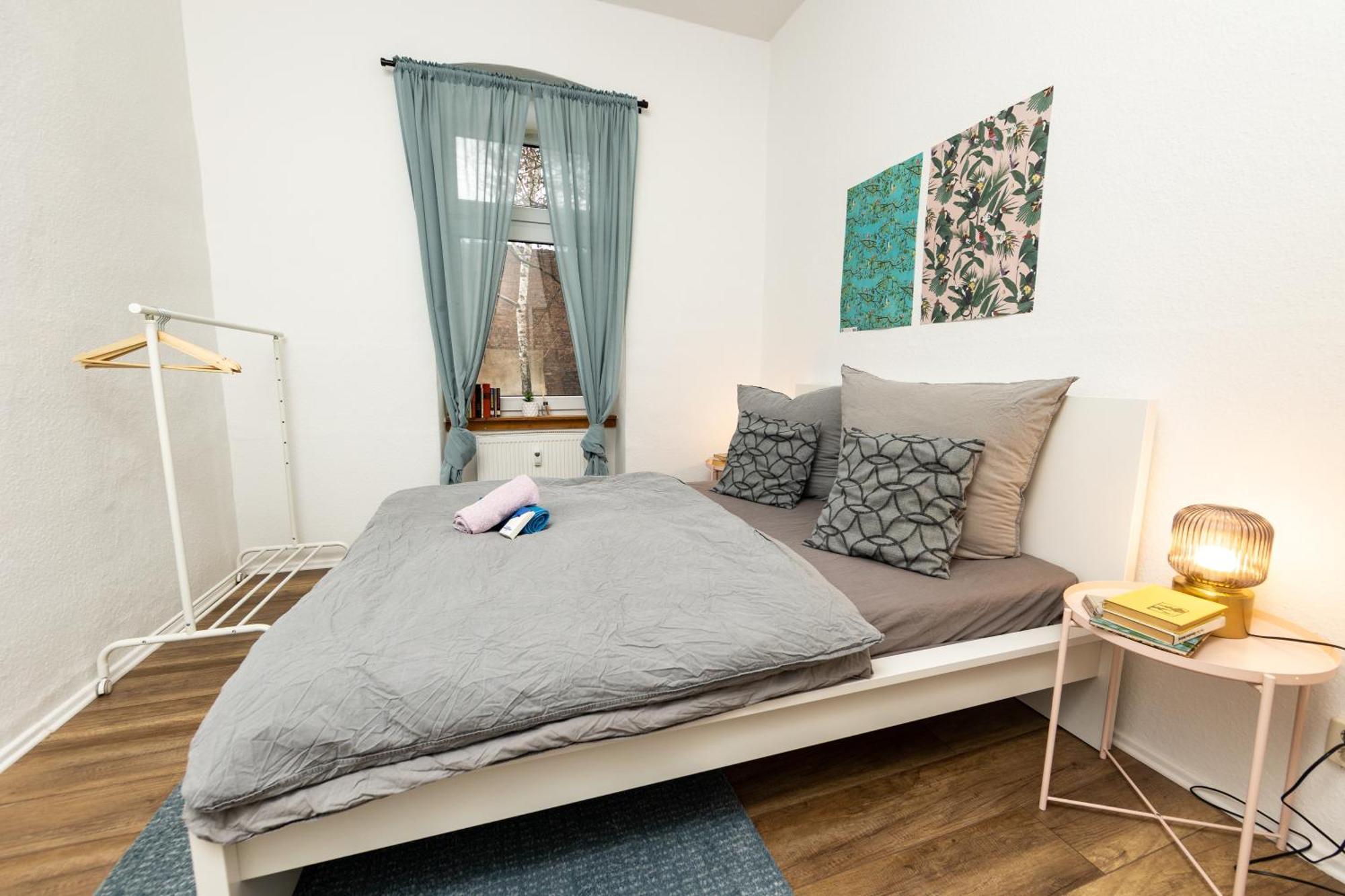 Grossraum-Apartments Mit 2Sz, Wz, Kueche, Smart-Tv, Parken, Etc Erfurt Zimmer foto