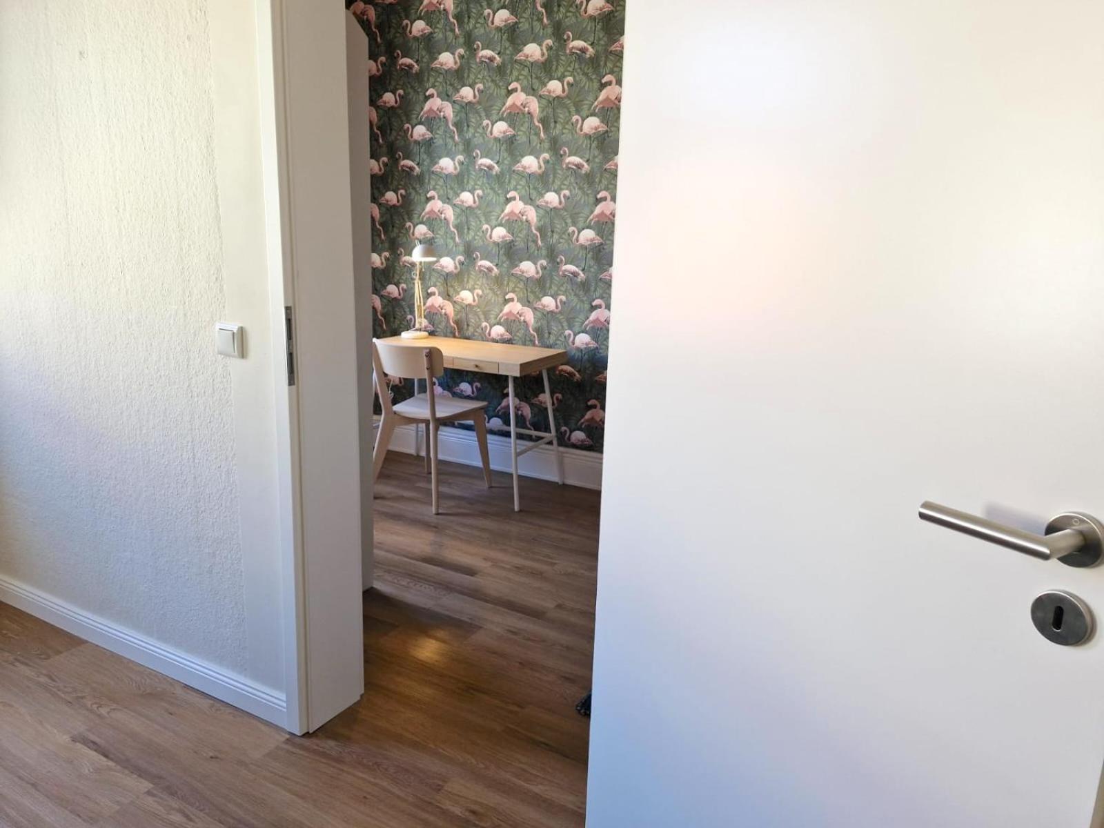 Grossraum-Apartments Mit 2Sz, Wz, Kueche, Smart-Tv, Parken, Etc Erfurt Zimmer foto
